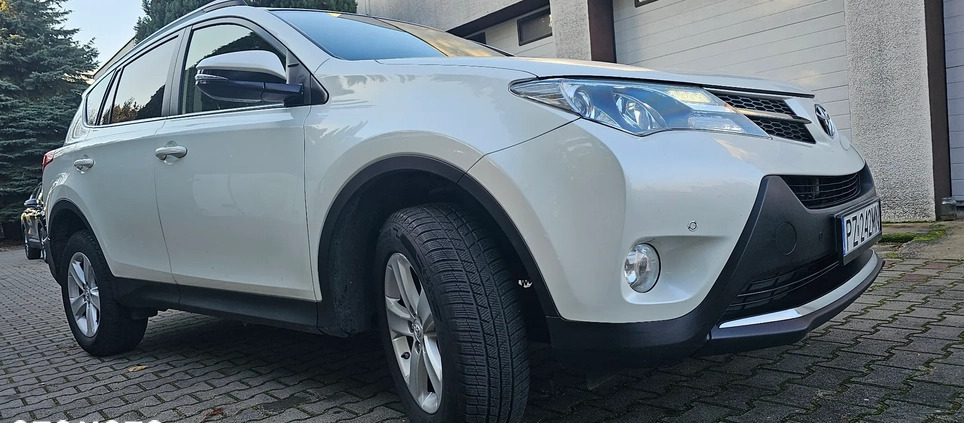 Toyota RAV4 cena 46900 przebieg: 249997, rok produkcji 2014 z Konin małe 352